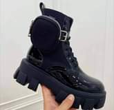 A picture of Classy sneakers