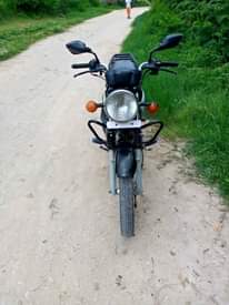 A picture of Tvs cc 125 inaunzwa pikpik Haina kipengere chochote Stata jino