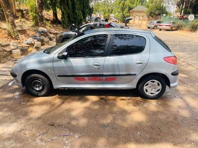 A picture of Direct Belgium Peugeot 206 Manual transmission Chilling AC Unthampered engine