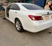 A picture of 07 lesux es350