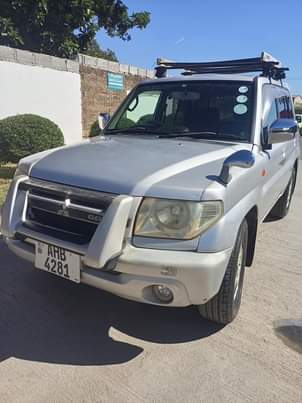used mitsubishi pajero
