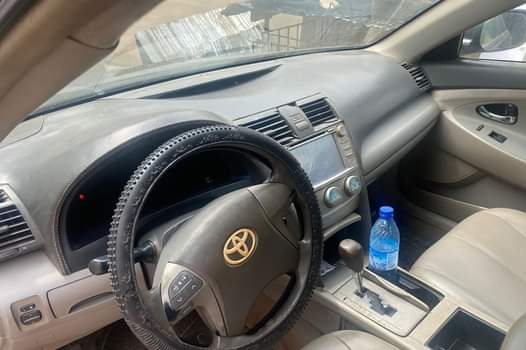A picture of Toyota Camry 08 08179484015 