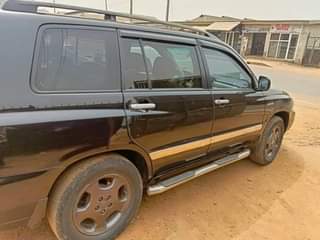 A picture of Toyota highlander 2006
