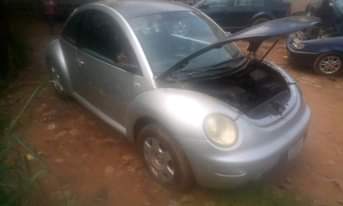 A picture of 2005 Volkswagen New Beetle Bug Mk4