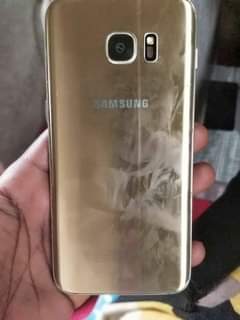 A picture of Samsung galaxy egde 6