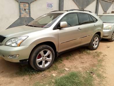 A picture of Lexus RX330 2006 Lightly flashed on first body Gear and