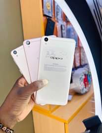 A picture of OPPO R9 PLUS ram6 128Gb brand new phone