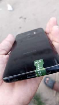 A picture of Samsung s9