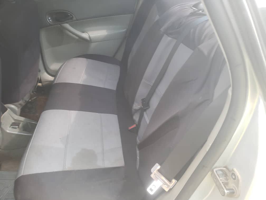 A picture of Ford focus 2007 automatic Engine gear AC perfect working Buy