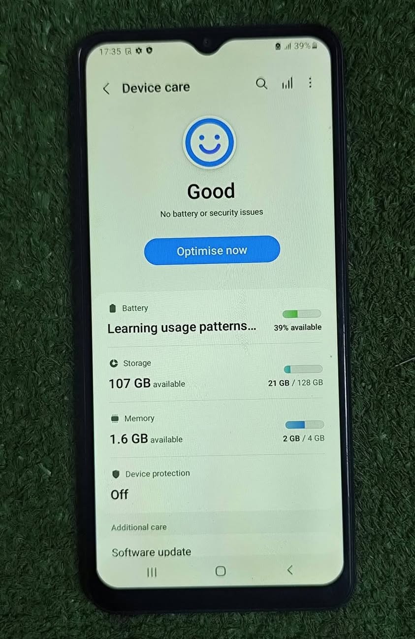 A picture of Samsung a12