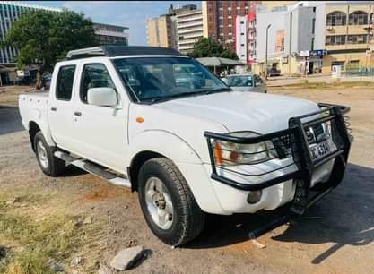 used nissan hardbody