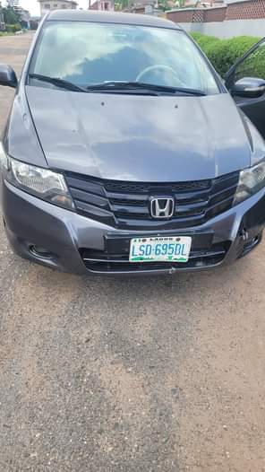 A picture of Honda city neatly use in Lagos painted going 1 5m