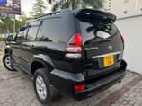 A picture of TOYOTA PRADO DIAMOND DWN 120