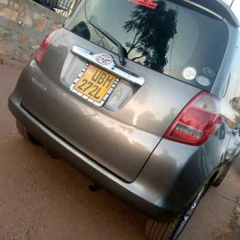 A picture of Toyota ractis