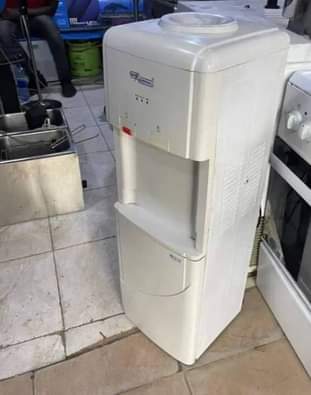 A picture of WATER DISPENSER KWA 90000 TU