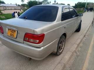 A picture of 2000 Toyota Carina Car