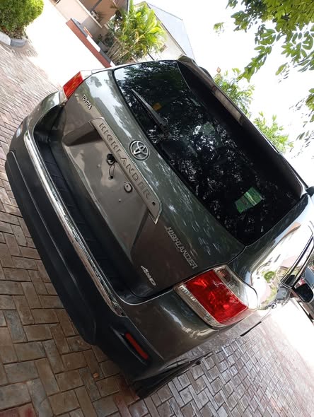 A picture of 2011 Toyota Highlander