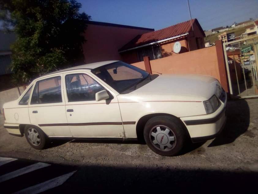 opel monza