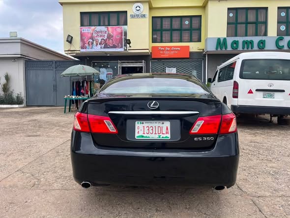 A picture of Registered 08 Lexus ES350