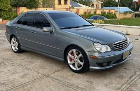 A picture of Extremely neat 2006 model MERCEDES BENZ C280 available for sale