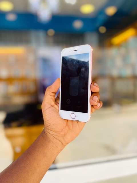 A picture of IPHONE 7 128GB