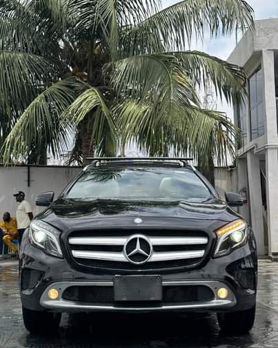 A picture of NOW AVAILABLE MERCEDES BENZ GLA250 2016 model Foreign used Going