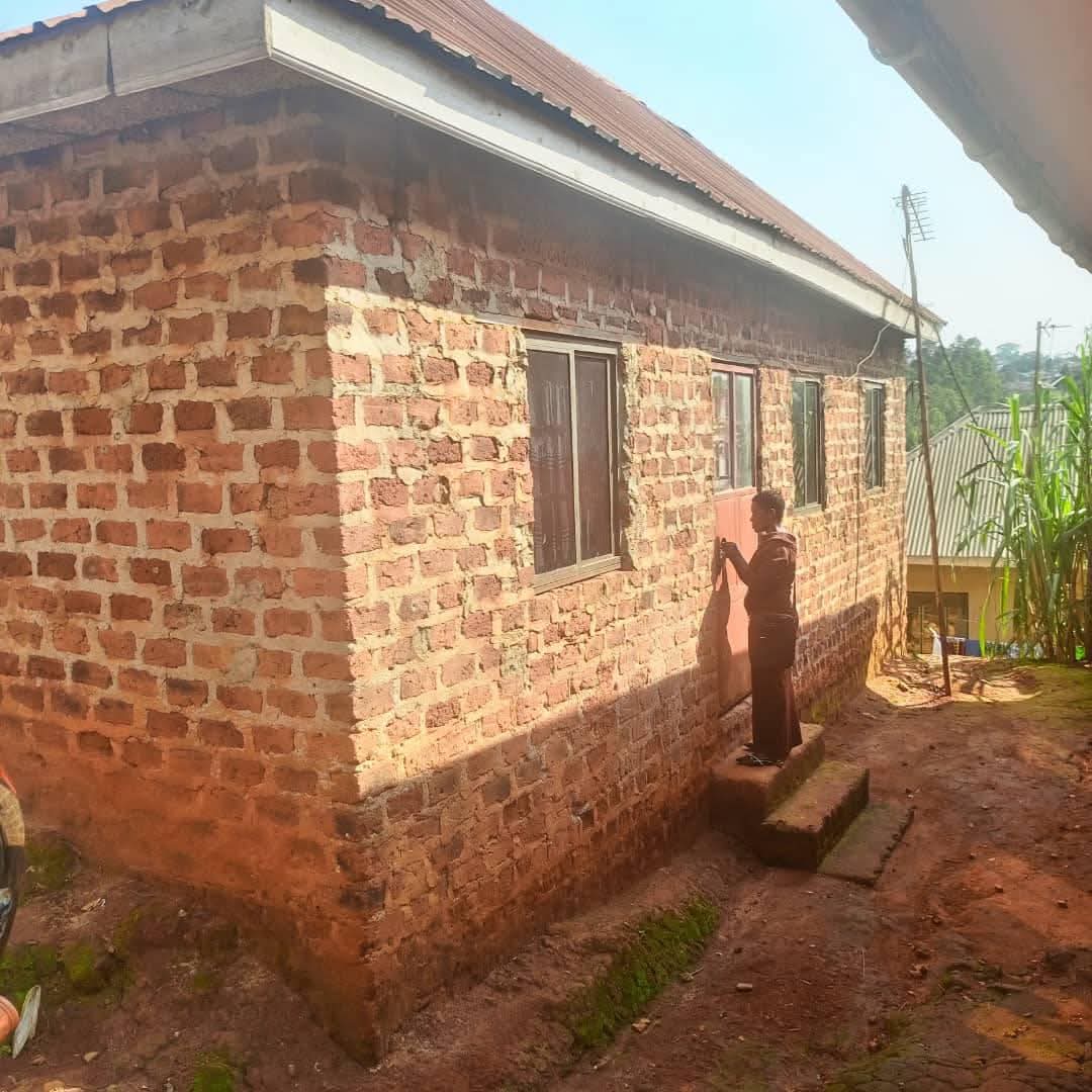 A picture of House for sale at 17m nansana 0760508498