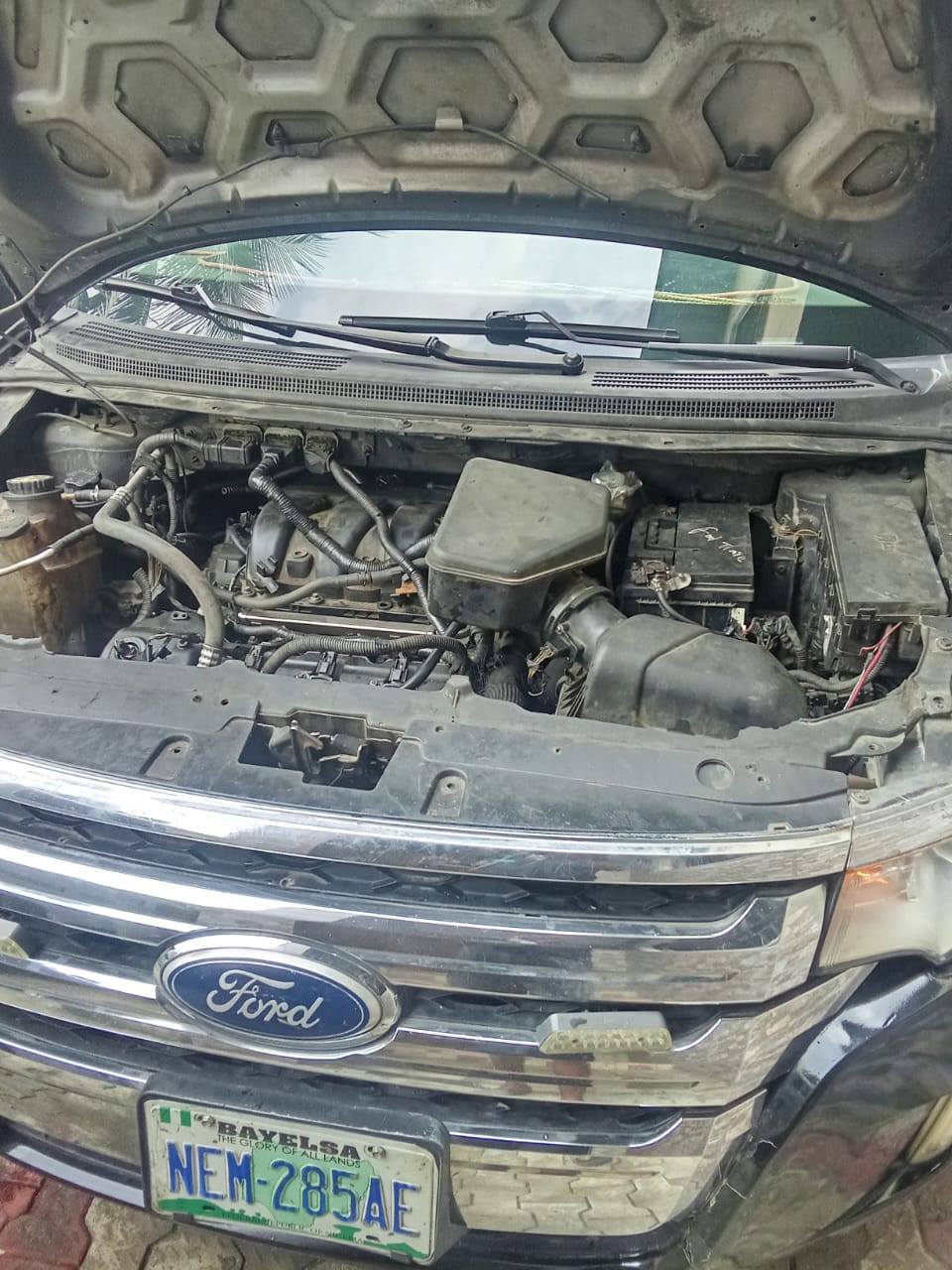 A picture of 2012 FORD EDGE LIMITED