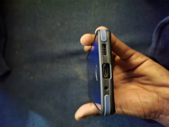 A picture of Samsung S20 FE