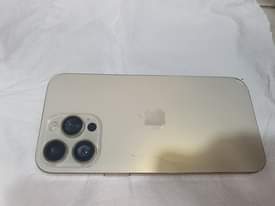 A picture of Copy iphone 15pro max Haina kipengele kama unavyo iyona 0693771662