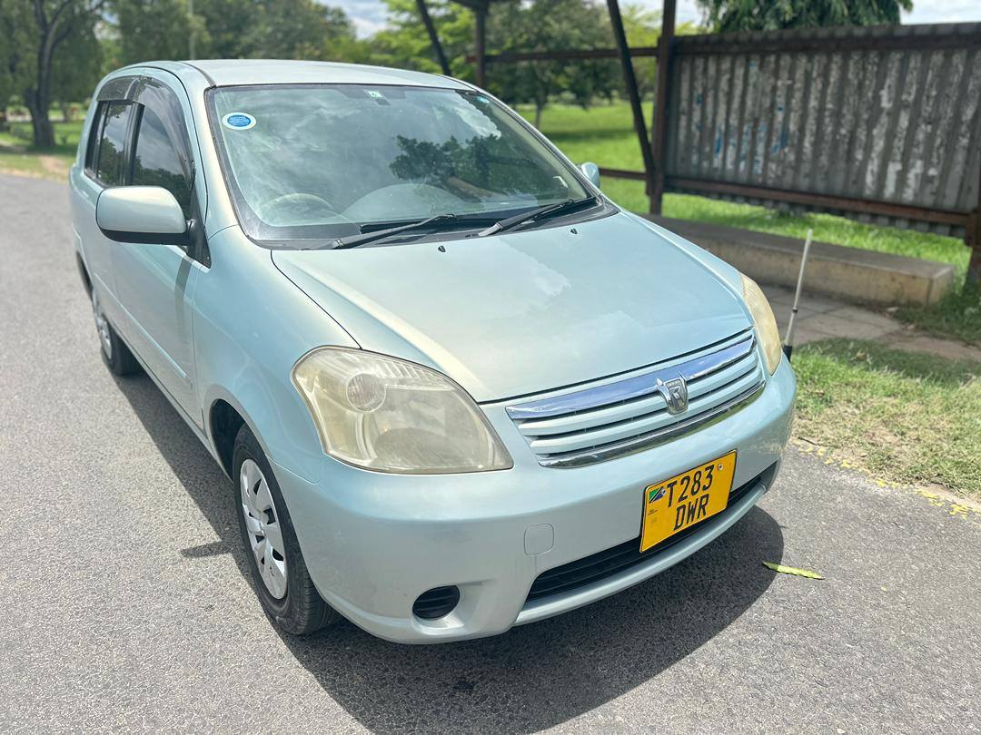 A picture of TOYOTA RAUM 0688301574 Milioni 13 Year 2005 Mileage 82 000