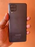 A picture of SAMSUNG A12