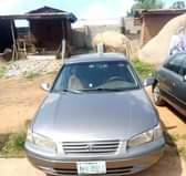 A picture of Toyota Camry LE 2002