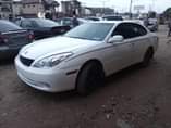 A picture of A super clean Nigeria used ES330 2005 Model in a