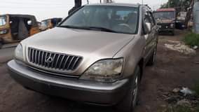 A picture of Lexus RX300 2004