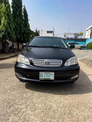 A picture of TOYOTA COROLLA 2005 TOKS STANDARD