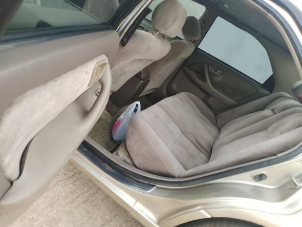 A picture of Toyota Camry pencil light