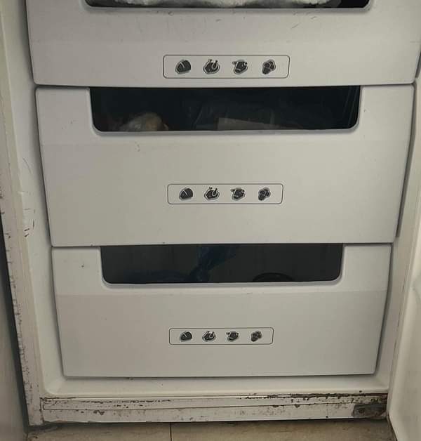 A picture of Fridge Freezer