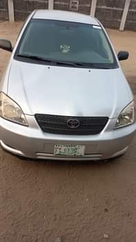 A picture of Toyota corolla 03 for sale Engine 100 AC 100 Manual