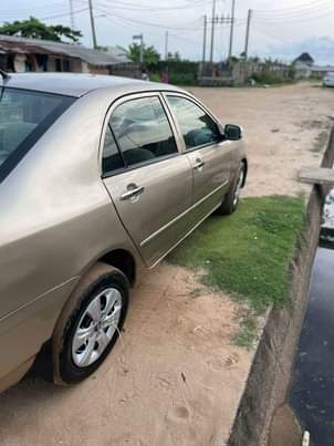 A picture of Toyota Corolla 2006