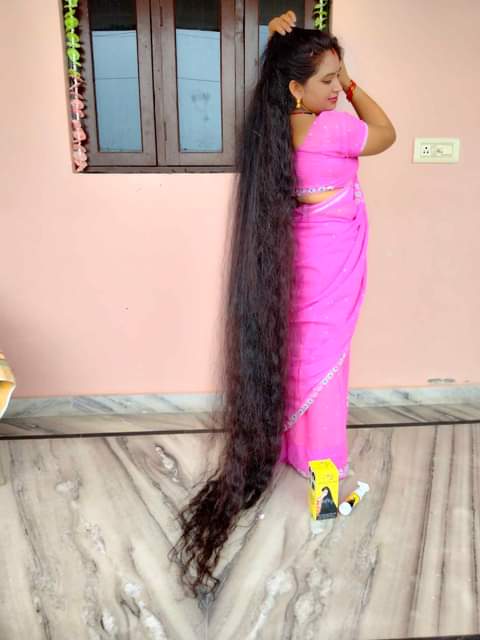 A picture of Zafran hair growth therapy oil