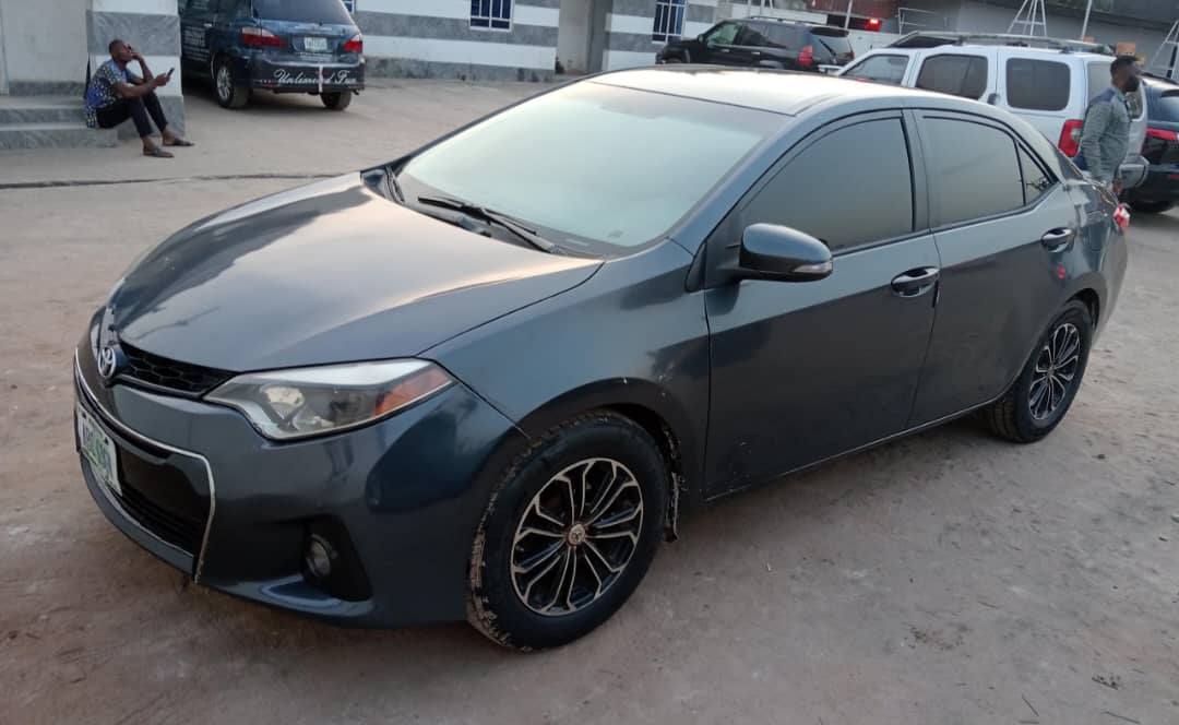 A picture of Toyota Corolla 2014 2015