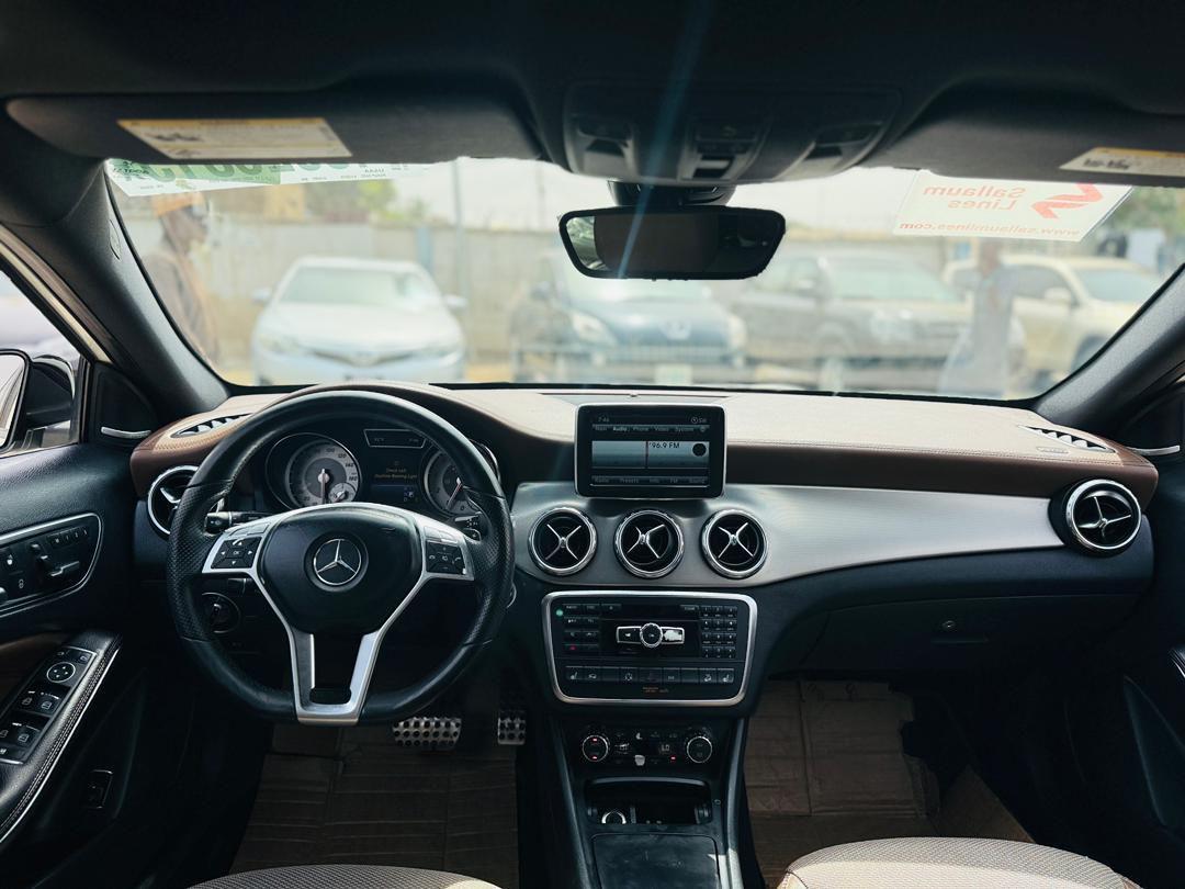 A picture of Mercedes Benz GLA250