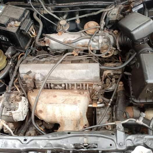 A picture of Toyota RAV4 2000 model v4