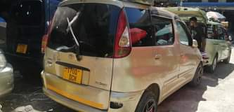 A picture of TOYOTA FURNCAGO IKO SOKONI BEI NI TSH 5500 000 LOCATION