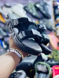 A picture of Shoe