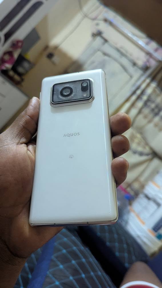 A picture of Aquas R6 Ina kreki kidogo San ila inafanyakaz gb128 bado