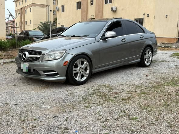 A picture of Mercedes Benz C300 2009