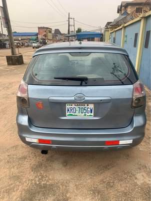 A picture of But and drive 2004 matrix 08067572702