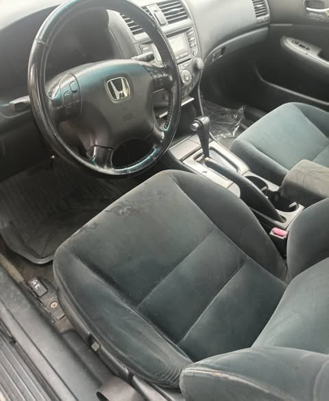A picture of Clean Used Honda Accord
